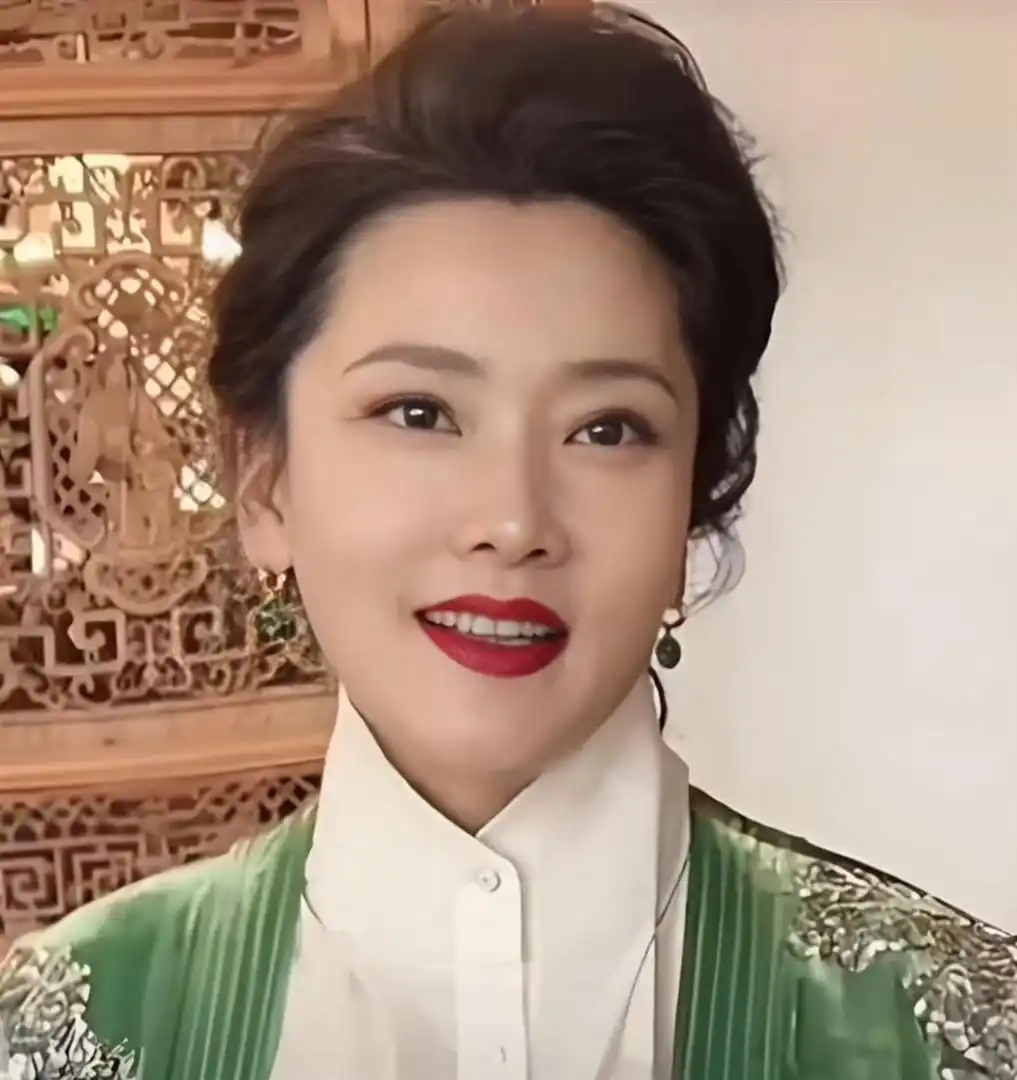 娱乐圈最干净的女星_从出道一直很美没有黑料的明星,_出道多年零绯闻女明星